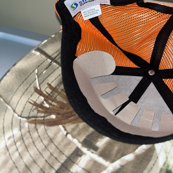 BLUELINE Rental Camouflage & Orange Trucker Snapback Hat - Picture 9 of 11
